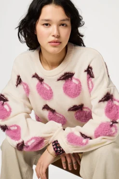 Apple Pullover
